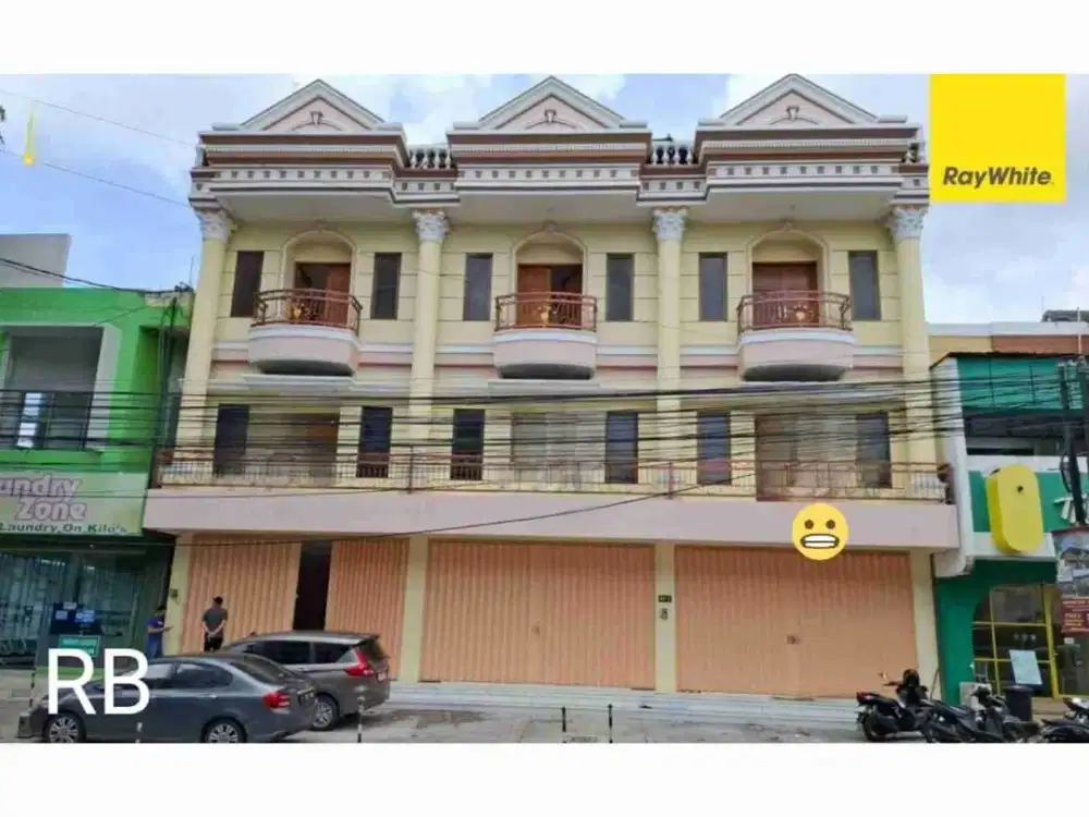 Disewakan ruko 3 lantai jln.seturan raya, condongcatur depok sleman yogya.