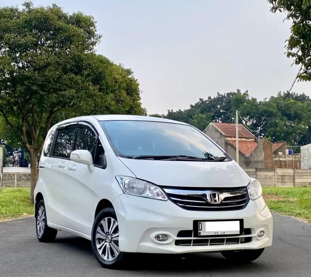 Honda Freed SD AT 2013 Matic AC Double Blower
