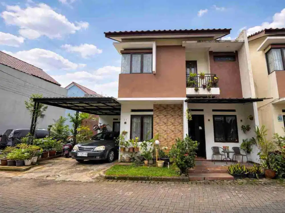 Rumah 2 Lantai Hook Dalam Komplek Asri di Cirendue Dekat Stasiun MRT Lebak Bulus