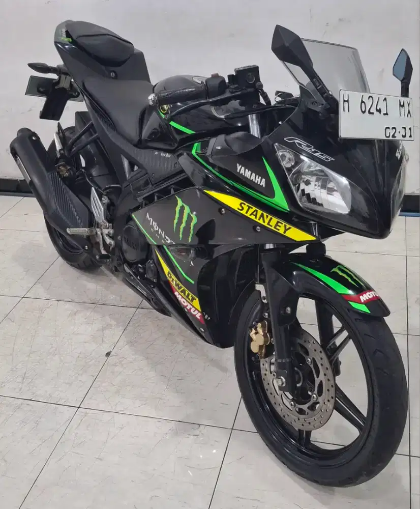 Yamaha R15 V2 Tahun 2015