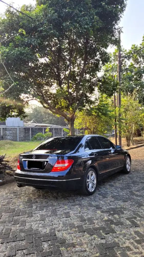 Low odo 49rb , Mercedes benz C200 1.8 CGI Avantgarde W204 Mercy 2014