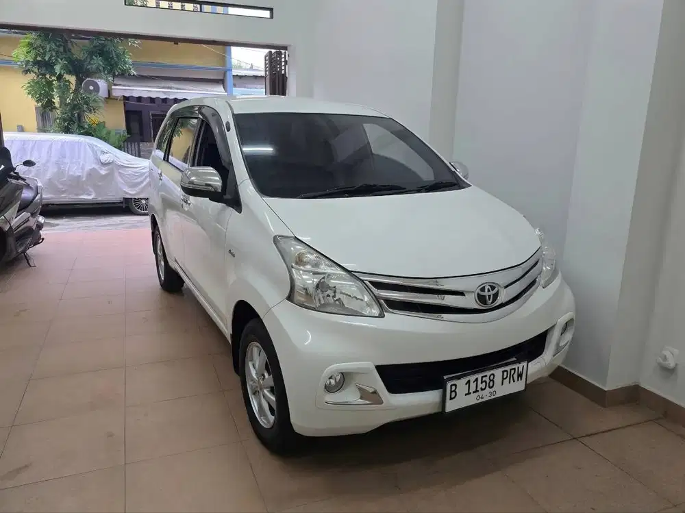 Toyota Avanza Avansa G Matic AT Tahun 2015 Putih , 2014