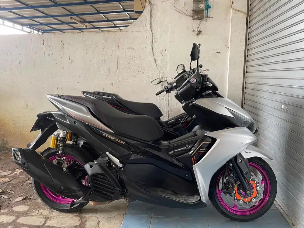 Yamaha Aerox New Connected 2023 Silver