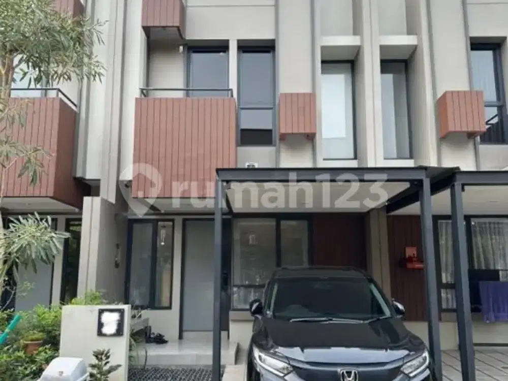 Hadap Selatan Semi Furnish Jalan Utama Tabebuya BSD City