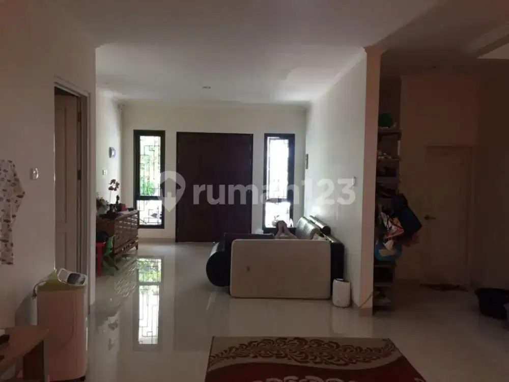 Full 2 Lantai Siap Huni Sevilla Bsd Hadap Utara