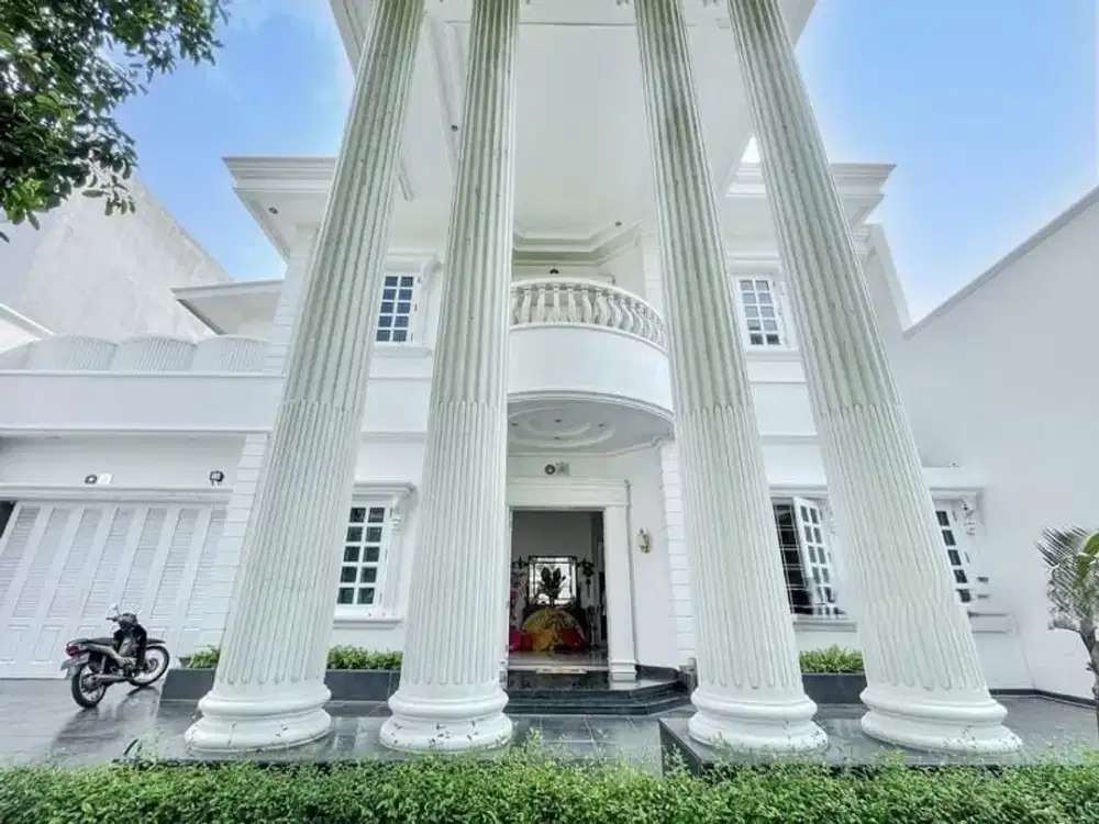 Rumah siap huni di lokasi paling elite Menteng Jakarta Pusat