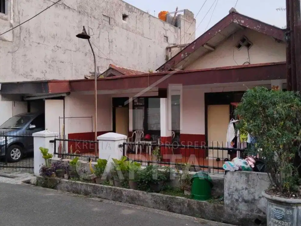 RUMAH STRATEGIS BEBAS BANJIR DAERAH PERUMAHAN DI PUSAT KOTA BANDUNG