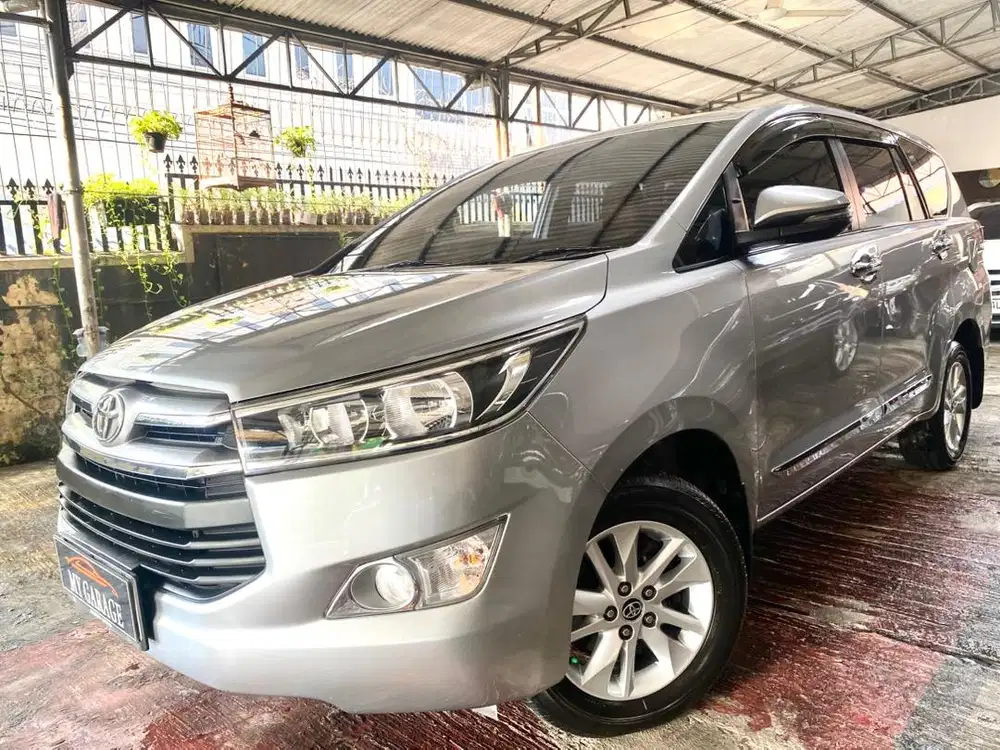 Innova Diesel Matic 2017 Silver km 97.000 Full Original a/n Pribadi