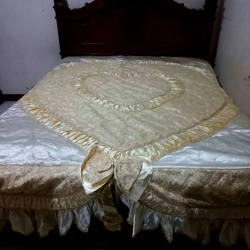 badcover utk kamar pengantin