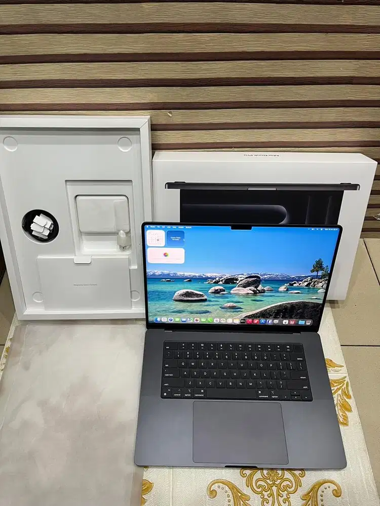 Macbook Pro 16 inch M4 Pro 24GB 512GB Mulus Perfect Like New IBOX