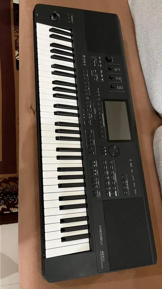 Medeli AKX 10 bekas