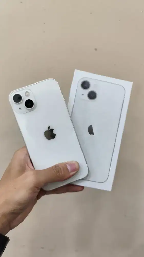 iPhone 13 256GB White