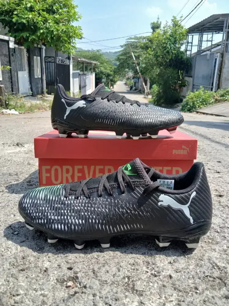 Sepatu Bola Puma Future 8 Play FG/AG
