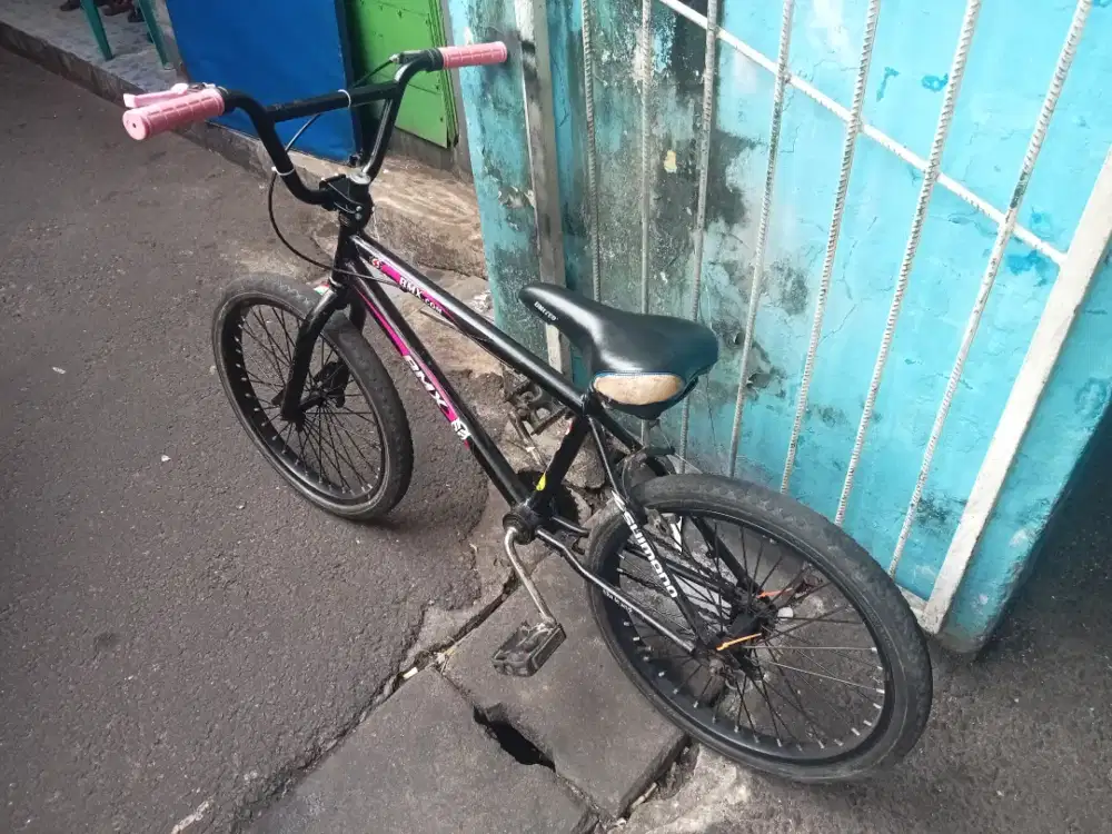 Sepeda BMX ukuran 20 tinggal gowes