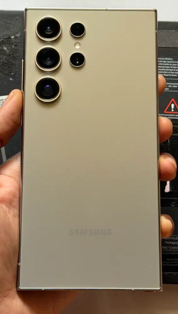 Samsung Galaxy S24 Ultra 1TB Inter/Sein