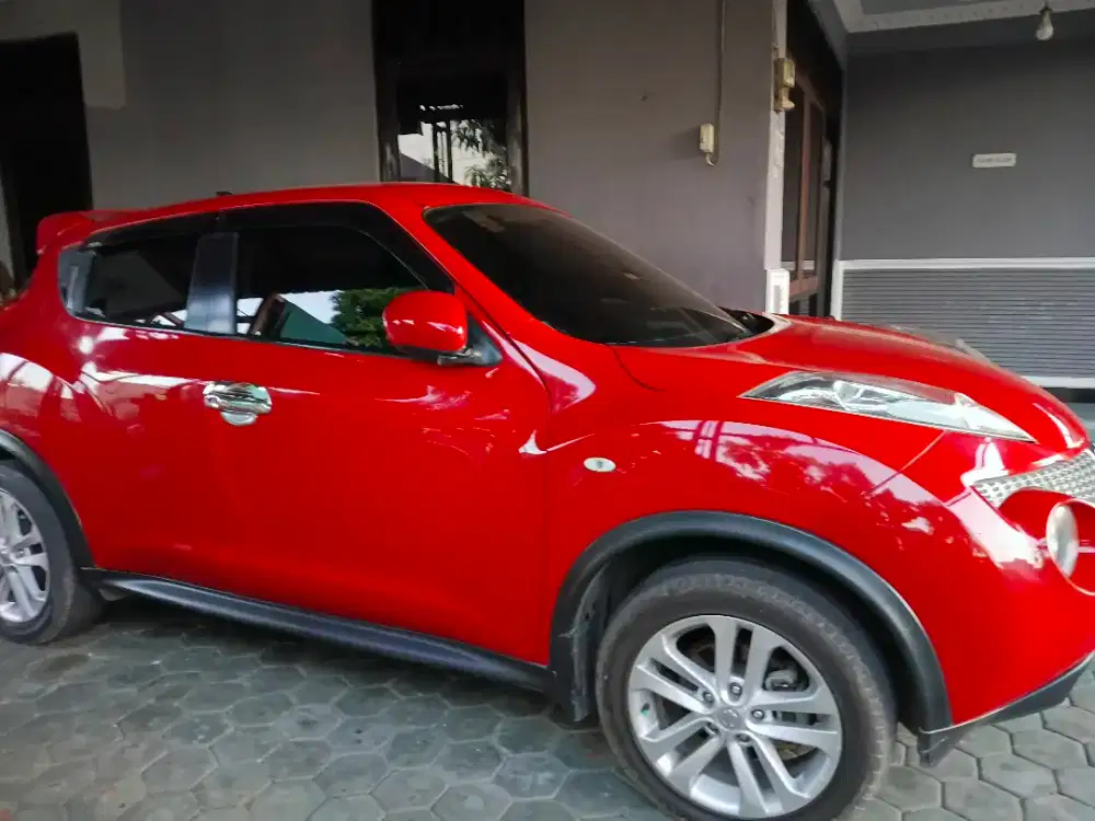 Juke merah mulus