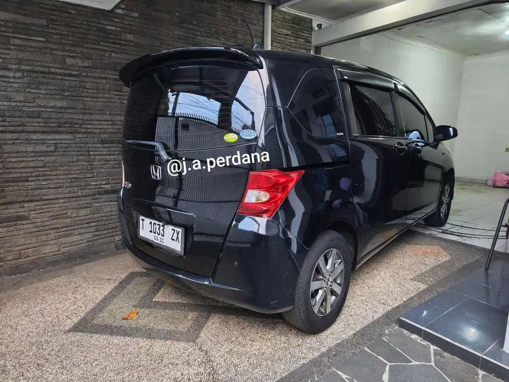 Honda Freed 2009 Bensin