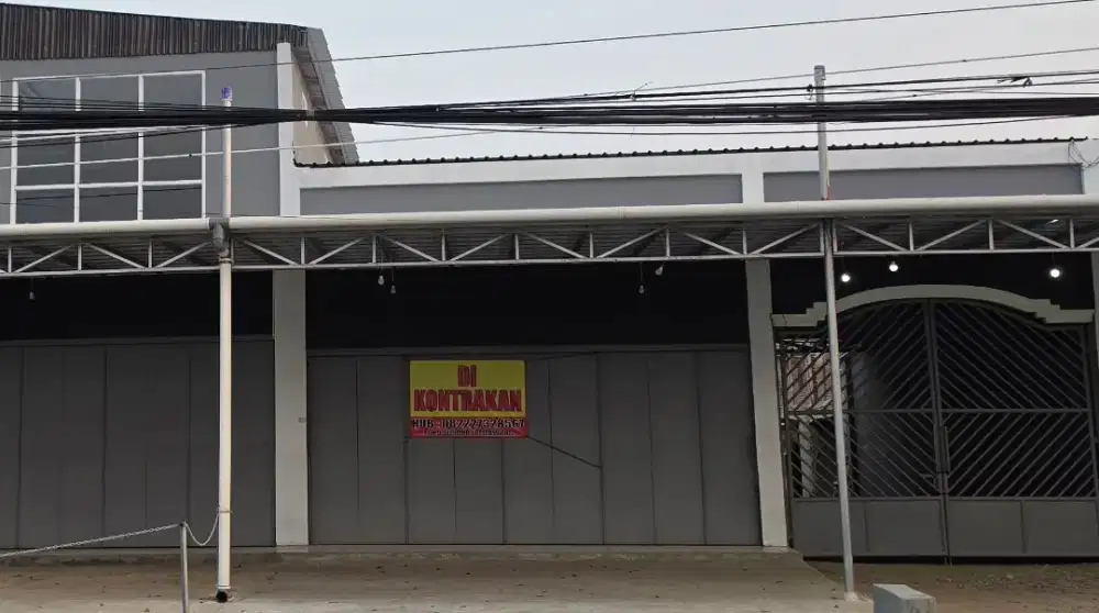 Dikontrakan Kios Sebelah Barat SMA Negeri Jatilawang