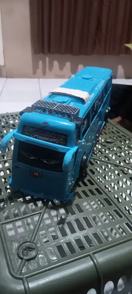 Miniatur bus modifikasi