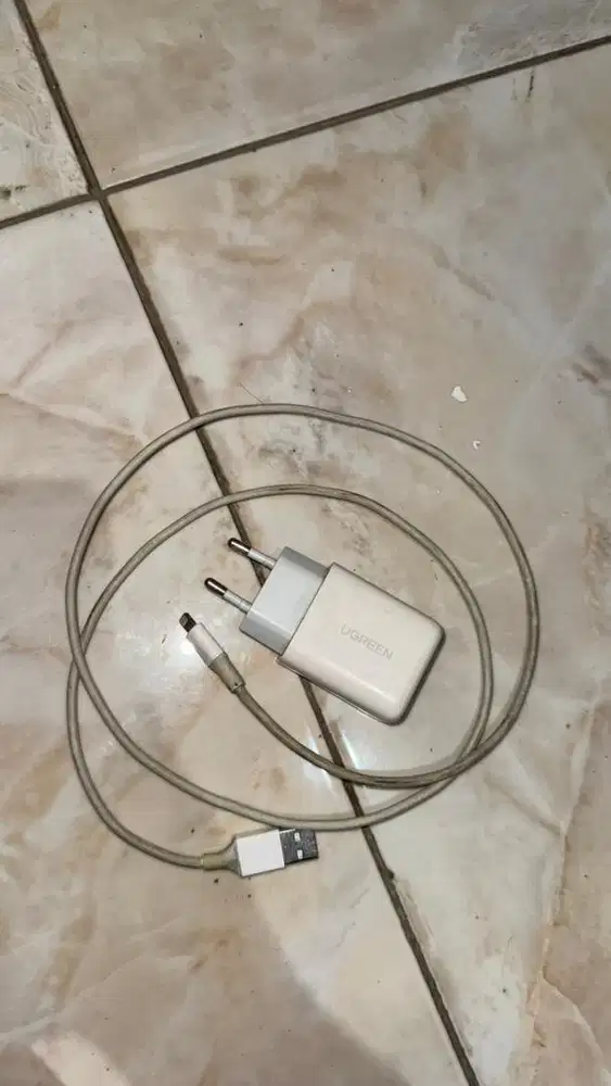 charger ugreen 18W fast charging