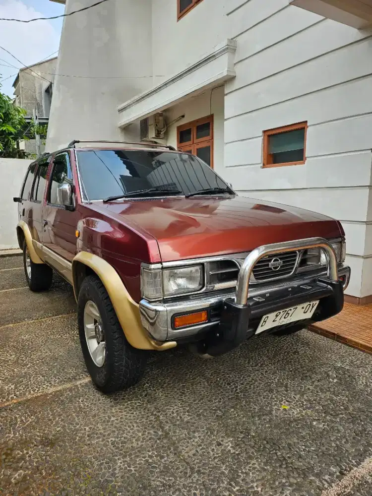 Nissan Terrano Kingsroad 1997