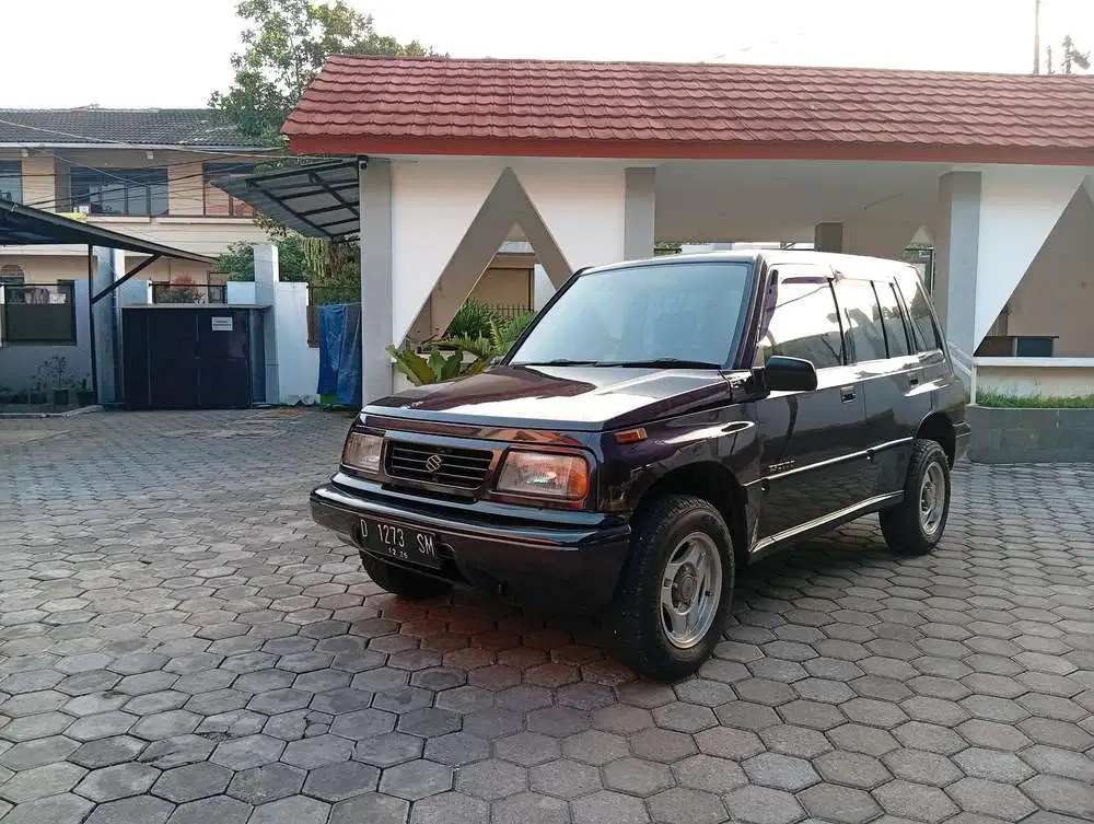 Suzuki Escudo 1996 Bensin