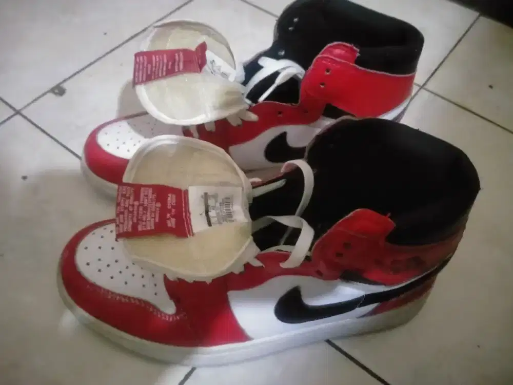 Sepatu Nike Jordan warna size 40