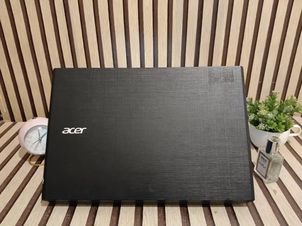 Acer Travelmate P257-M Intel Core i3-5015U Ram 4gb SSD 128gb Intel HD