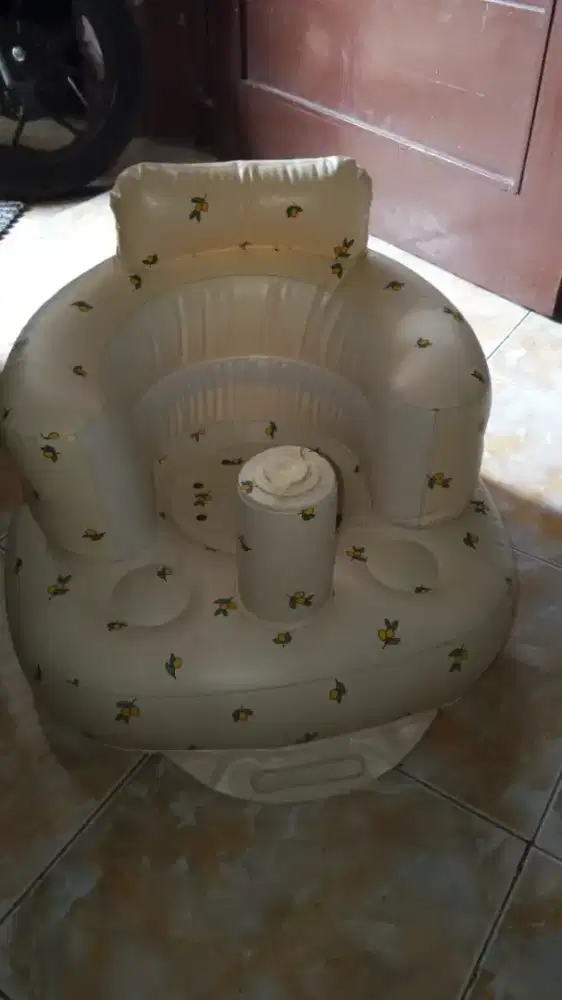 Sofa bayi anak usia mlmemasuki masa duduk