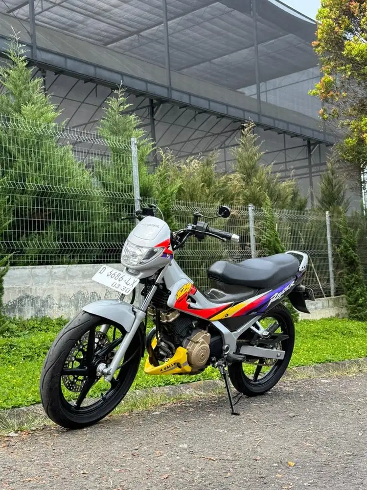 Suzuki raider 125 cbu thailand mulus rare baru selesai restorasi