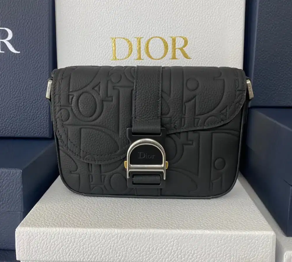 Tas selempang slingbag dior unisex size M