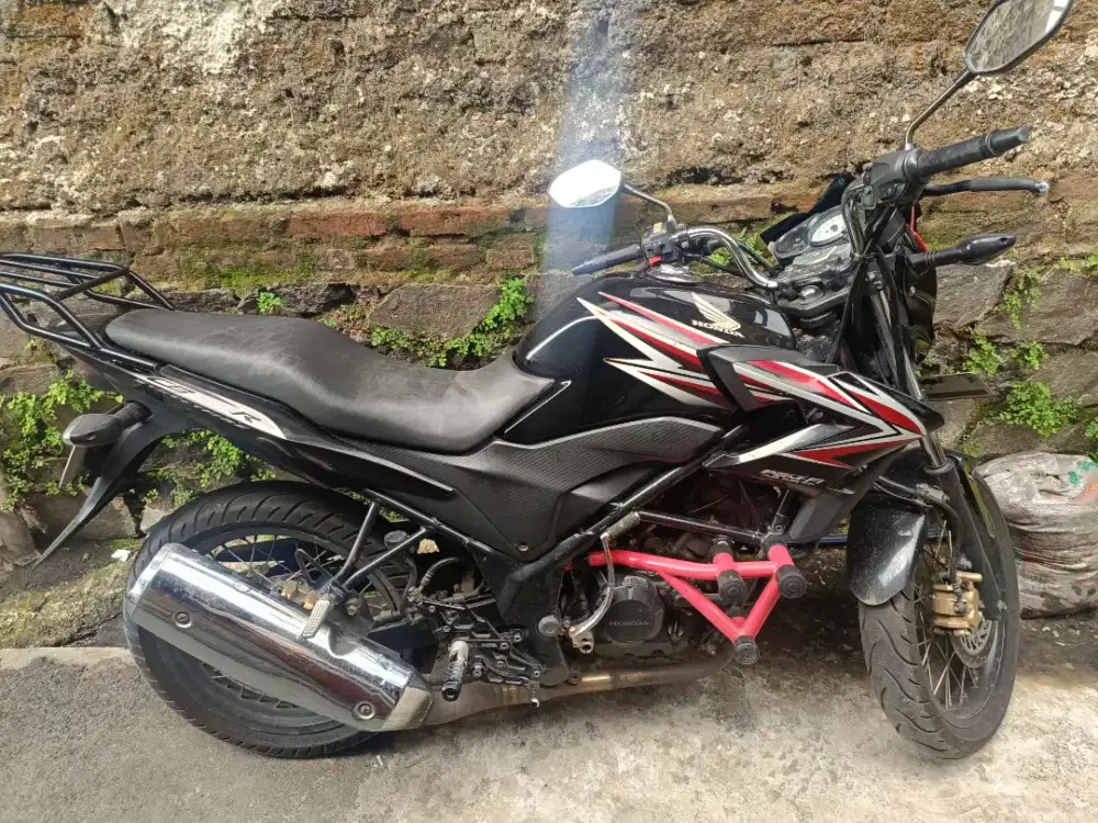 Cb 150R bagus 2013
