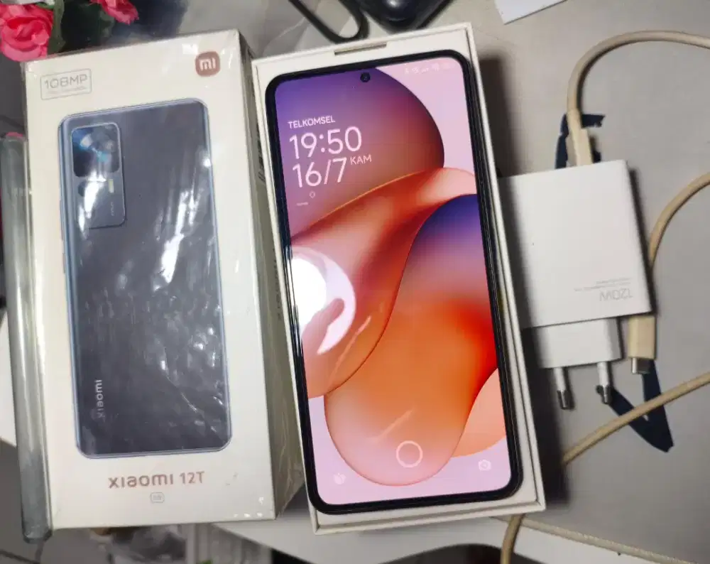 Xiaomi 12t 8/256gb hitam fullset resmi