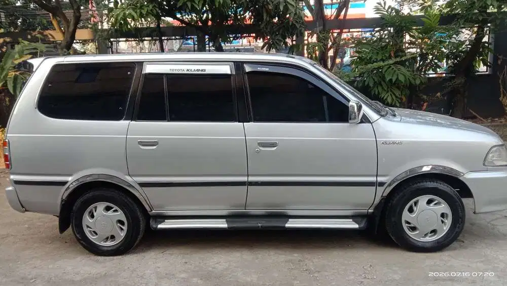 Toyota Kijang 2002 Bensin