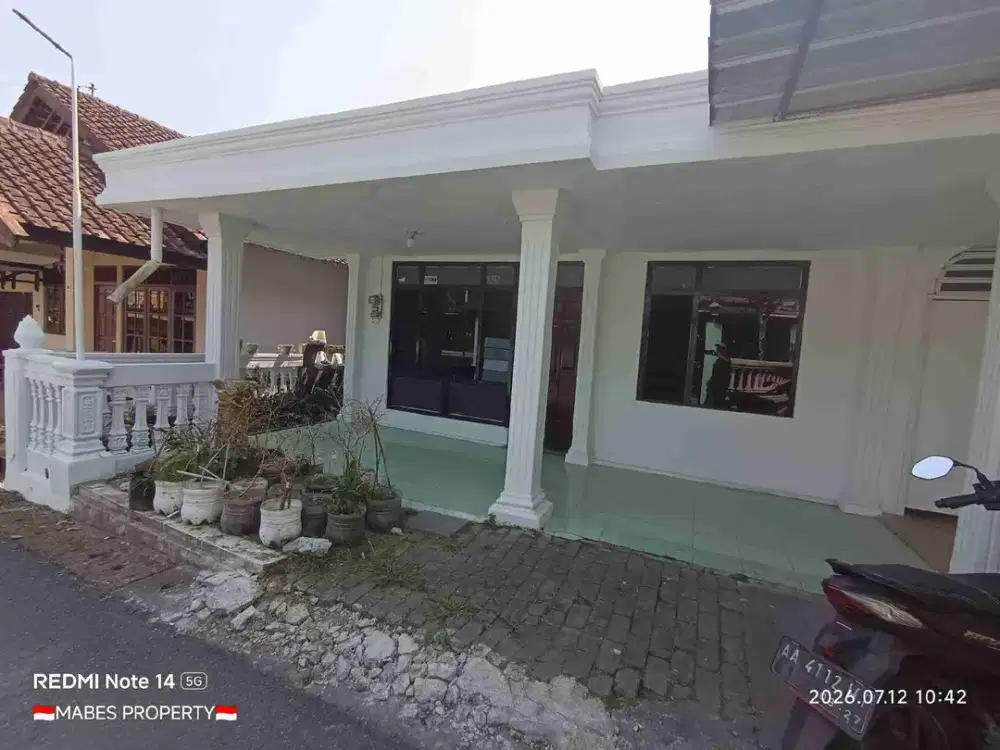 RUMAH SIAP HUNI DEPAN GOR SAMAPTA KAMPUS UNTIDAR MAGELANG BISA UPGRADE UNTUK KOS KOSAN