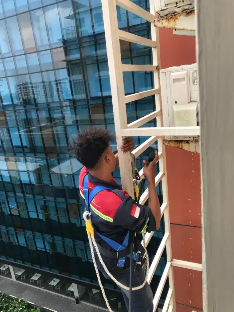 Service ac bergaransi langsung datang ke lokasi