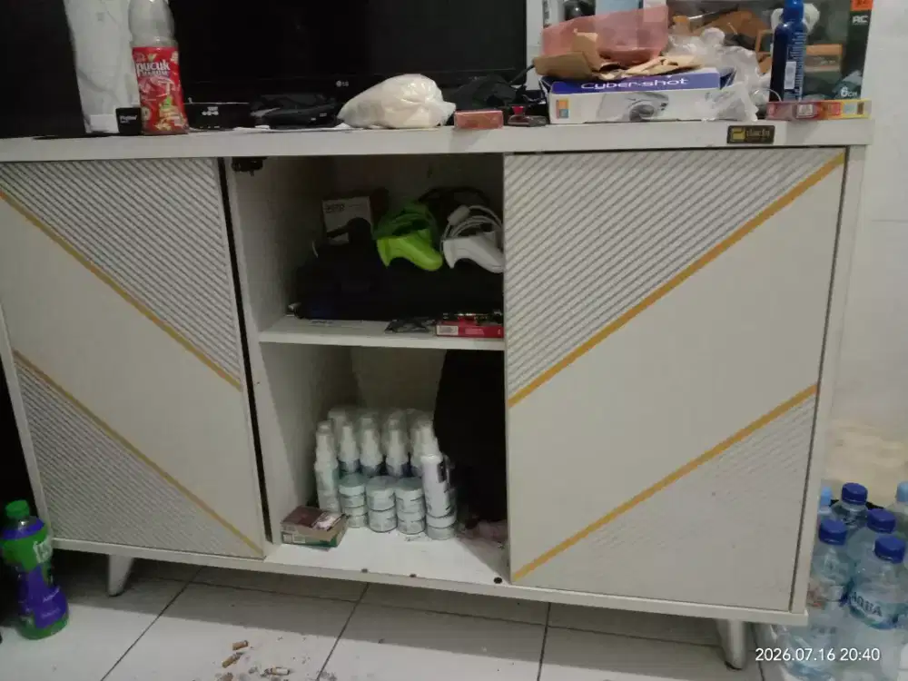 Meja Buffet tv minimalis