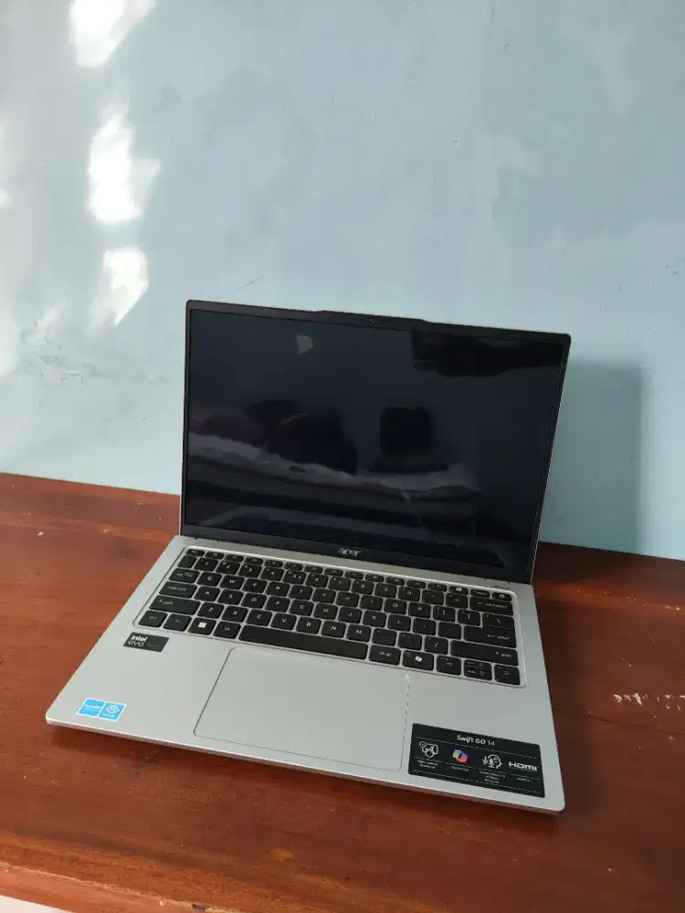 Acer Swift Go 14 OLED ( 1 Bulan pakai