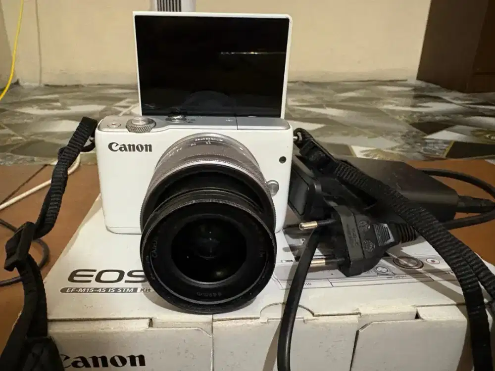 Kamera canon m10 NEGO