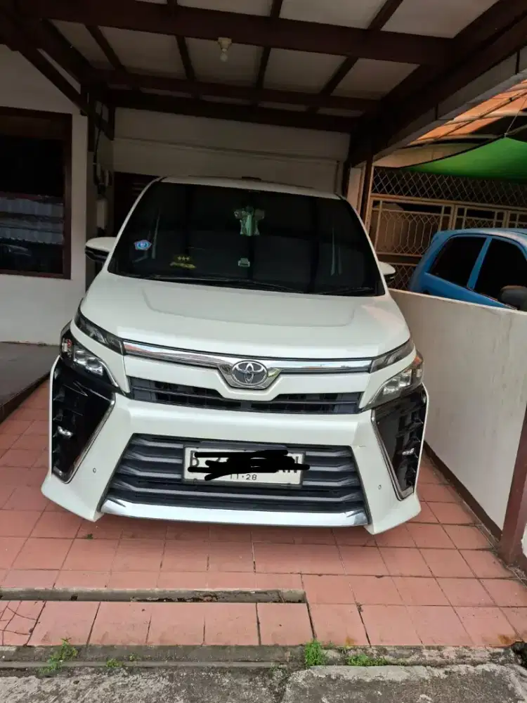 Voxy 2018 AT 2.0 kondisi rawatan