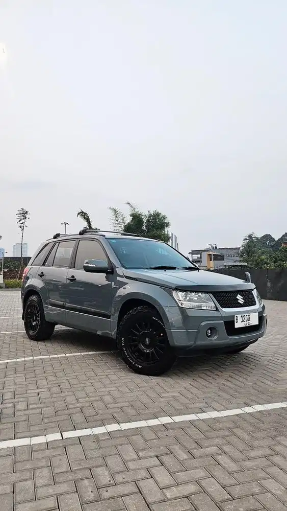 Suzuki Grand Vitara NIK 2011 2.4 A/T