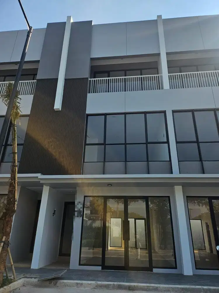 DISEWAKAN RUKO BARU 3 LANTAI LIPPO CIKARANG