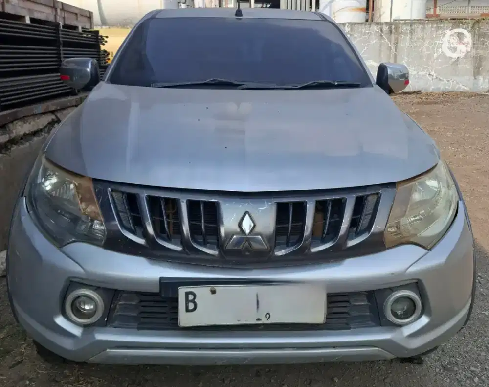 Mitsubishi Triton GLS 2.4 M/T