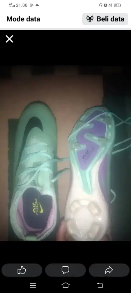 Sepatu bola Nike airzoom