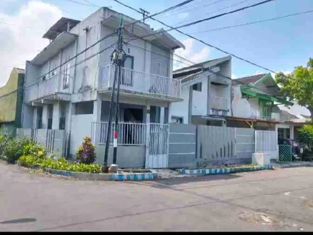 sewa Rumah 7 kamar 5 kamar ada perumahan Dau