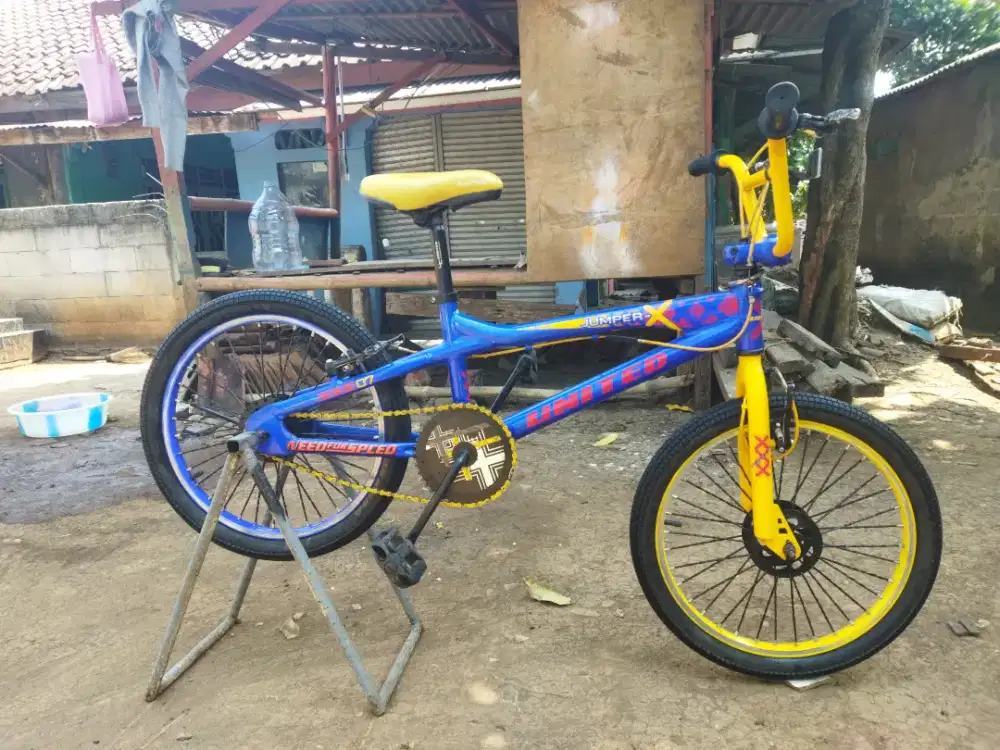 Sepeda BMX united jumper X
