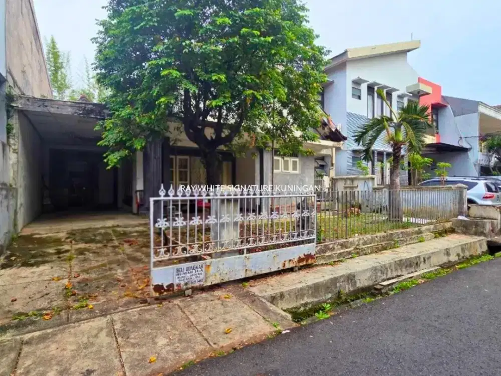 Dijual Rumah Lama Cocok Untuk Hunian atau Kost di Tebet Dalam