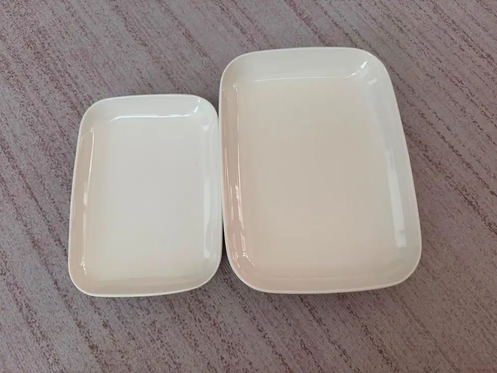 Set Piring Porselen Delicia (4 Piring Sedang + 2 Piring Besar)