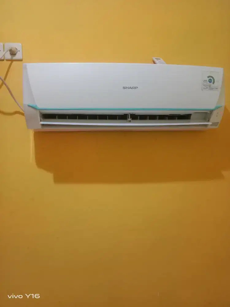 AC Sharp 1/2 pk R32 dingin