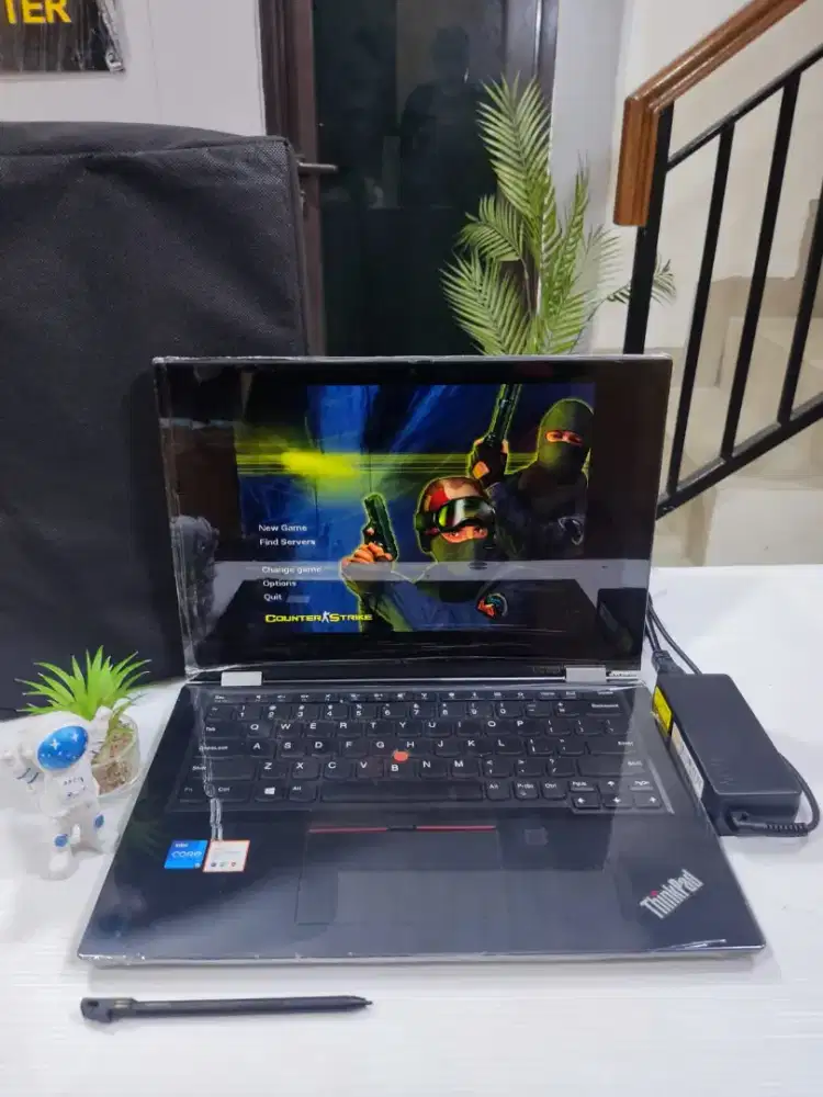 Laptop Slim Touchscreen+ PEN GEN 10 Lenovo Yoga L13 Siap Pakai